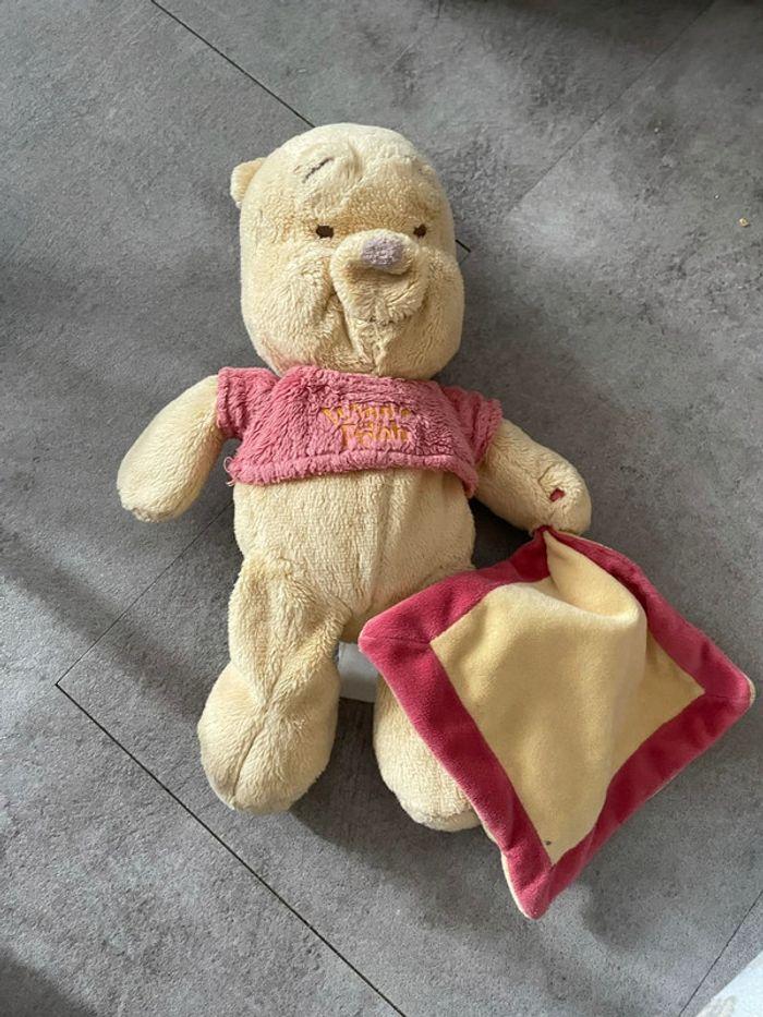 Peluche Winnie l’ourson - photo numéro 1