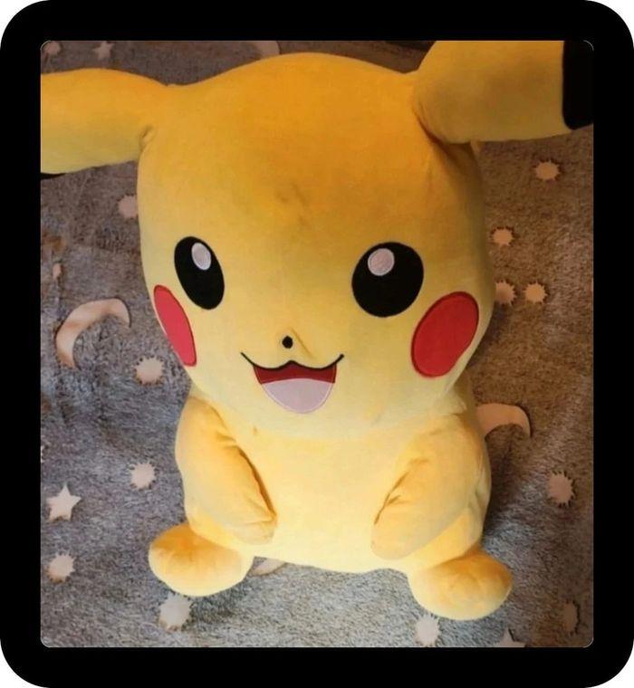 Grosse peluche pikachu 50 cm - photo numéro 1