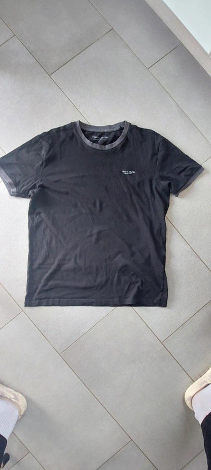 T-shirt - photo numéro 1