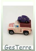 Véhicule miniature Micro machines Galoob Ford Pick-up et mini VW Beetle