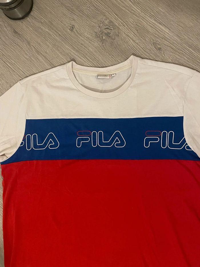 T-shirt à manches courtes col rond rayé blanc rouge bleu fila taille L - photo numéro 2