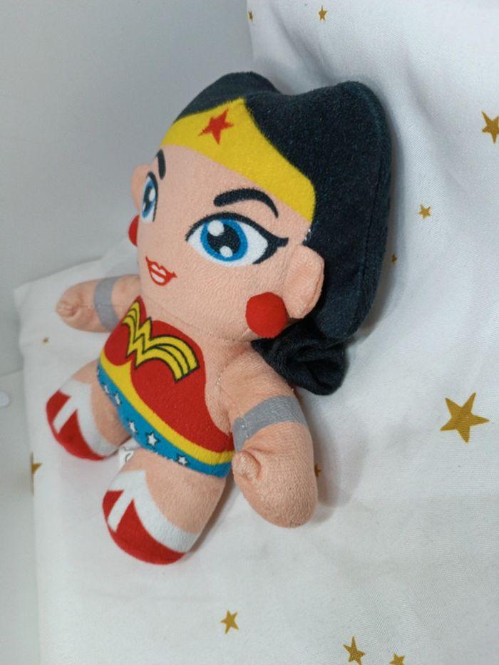 Peluche doudou poupée chiffon doll super héros comics Marvel wonderwoman Wonder pop league - photo numéro 4