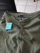 Pantalon jogging tex 11/12 ans vert. Tres Bon état