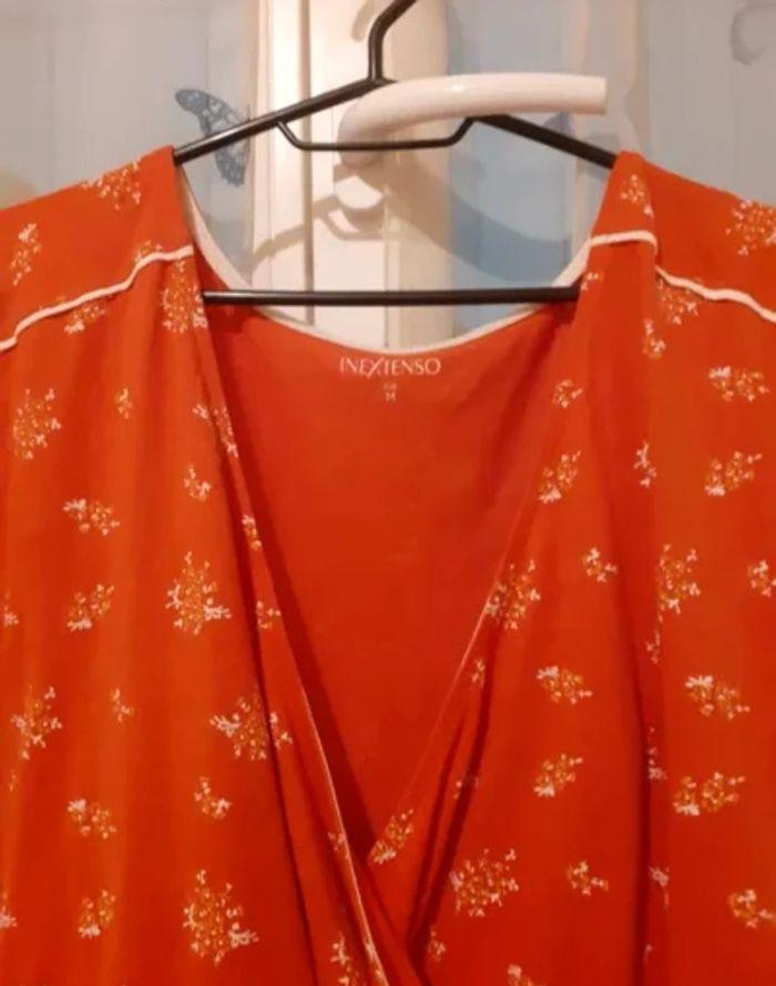 Robe orangé avec motifs fleurie taille M - photo numéro 3