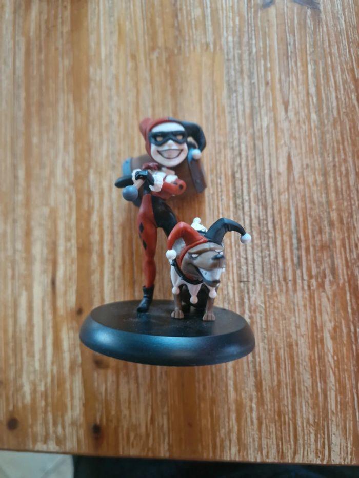 Qfig harley quinn et chien - photo numéro 3