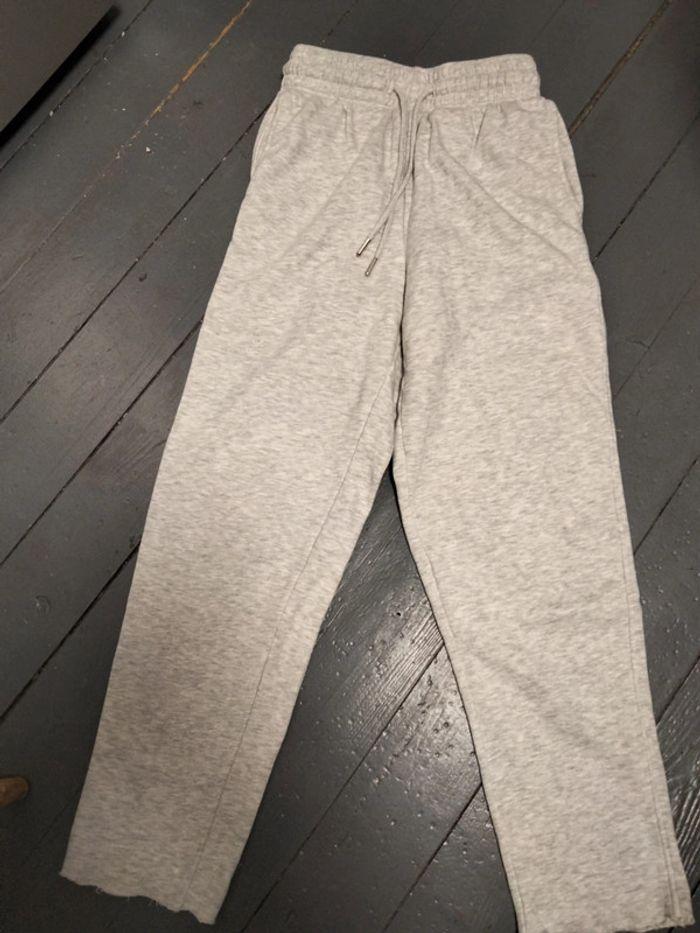 Magnifique jogging h&m taille XS - photo numéro 1