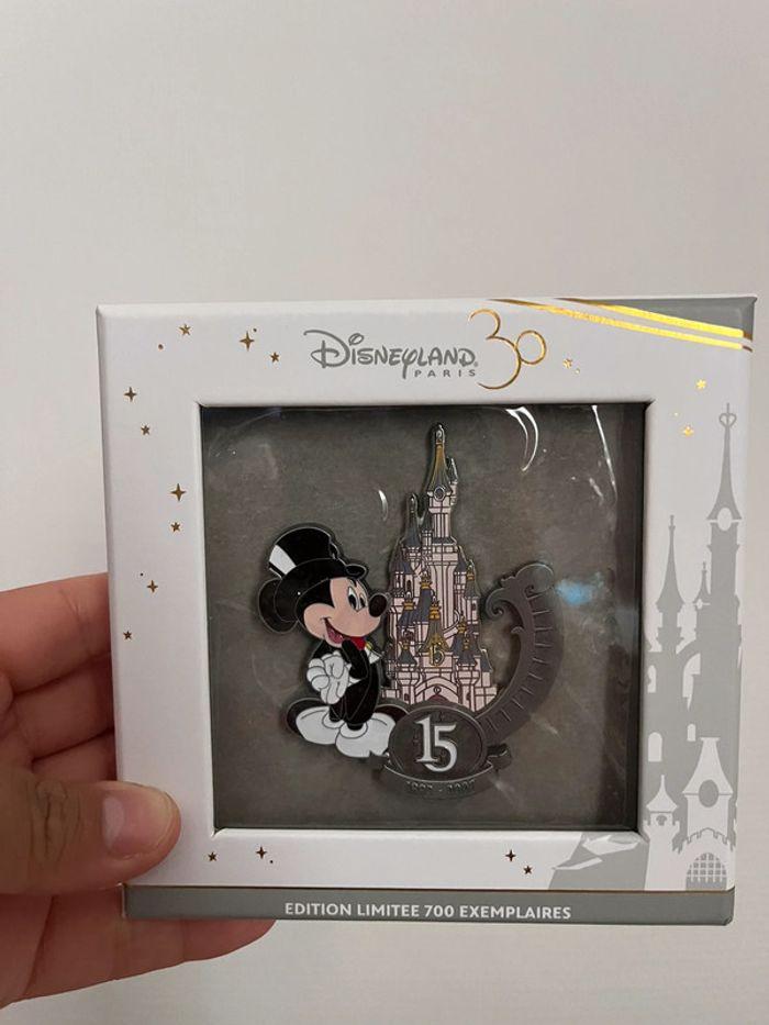 Pin’s coffret Mickey 15 ans édition limité