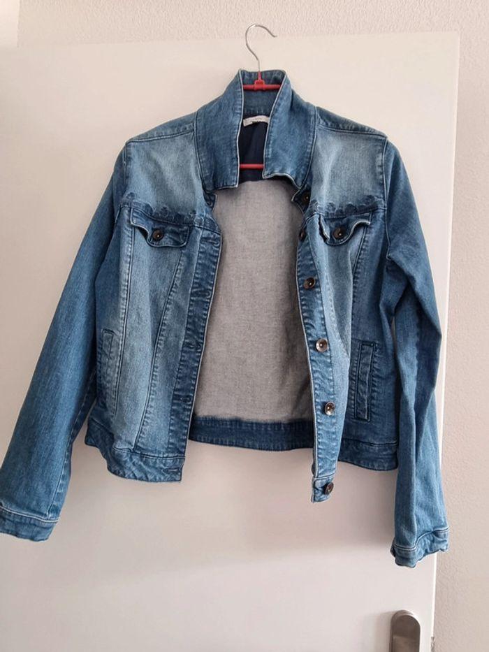 Veste en Jeans brodée Phildar - photo numéro 1