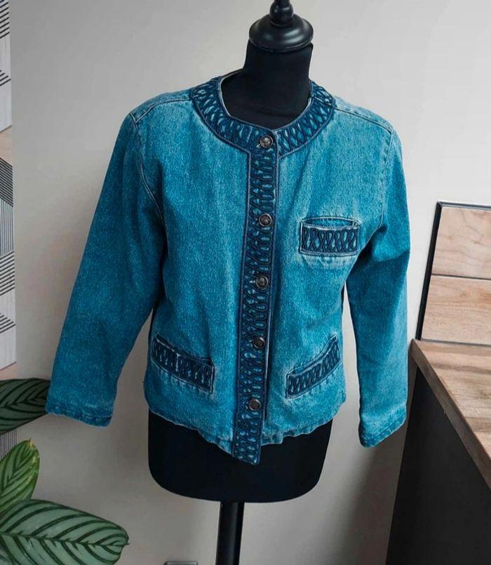 Veste en jean épaisse avec joli détail broderies - photo numéro 1