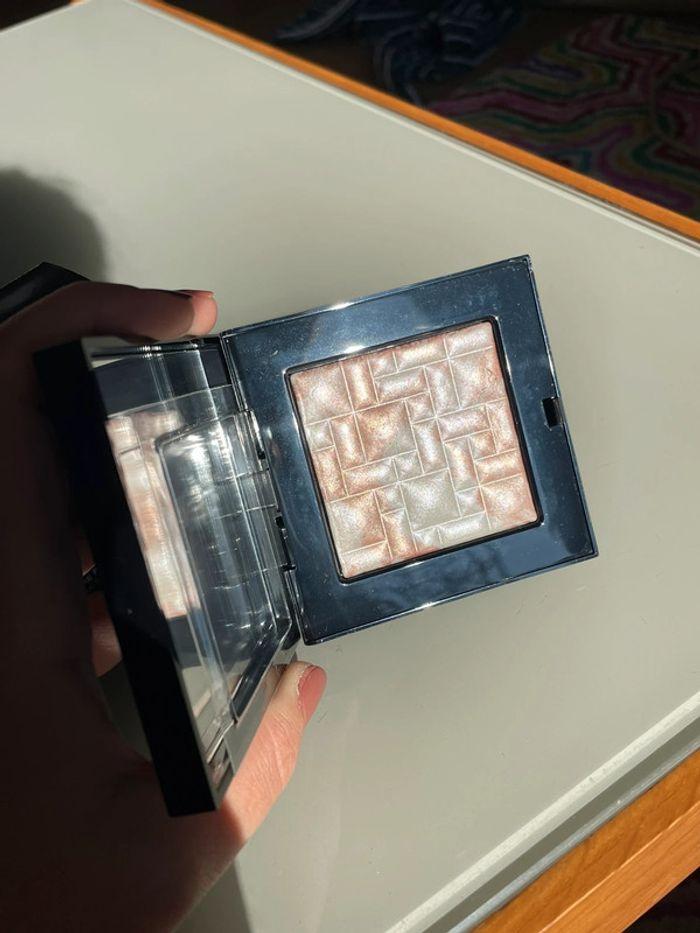 Bobbi brown highlighting powder - photo numéro 2