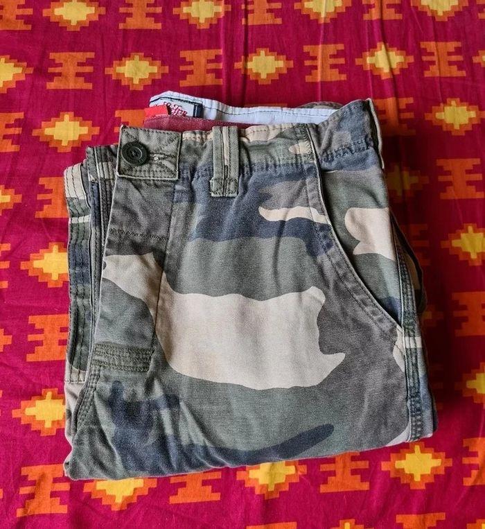 Short  cargo camouflage Superdry - photo numéro 14