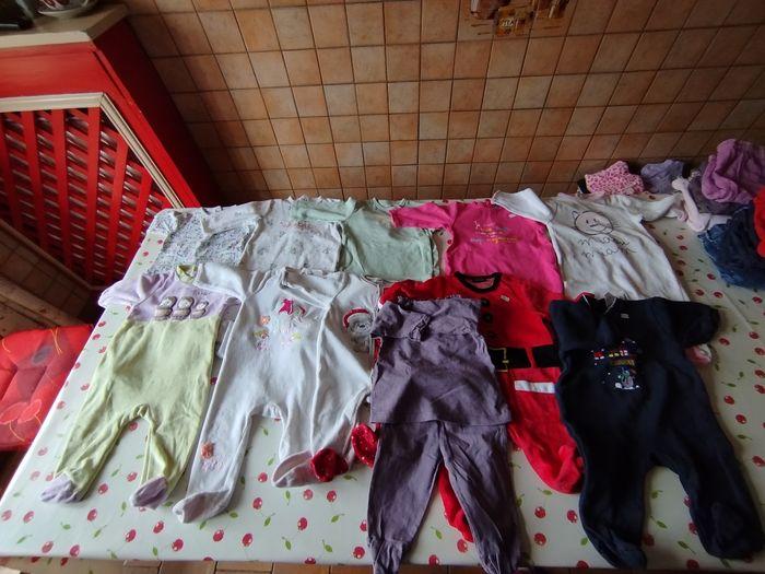 Gros lot vêtements bébé fille - photo numéro 4