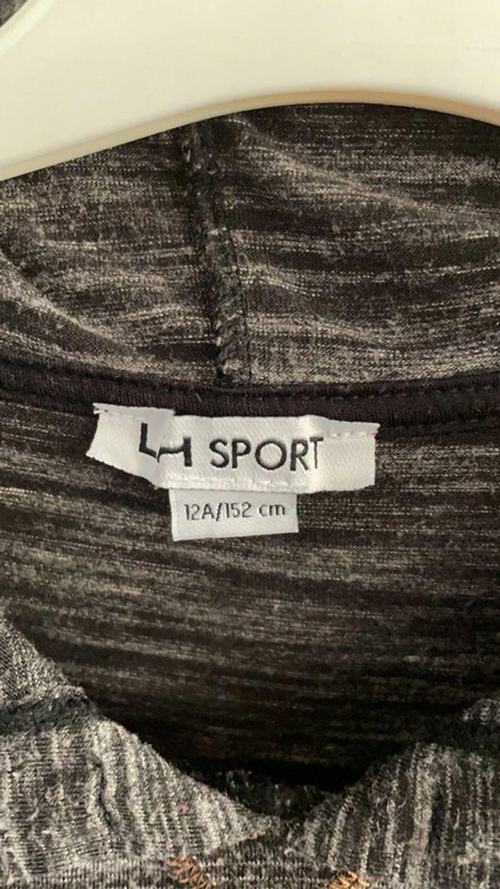 Haut de sport gris - photo numéro 2