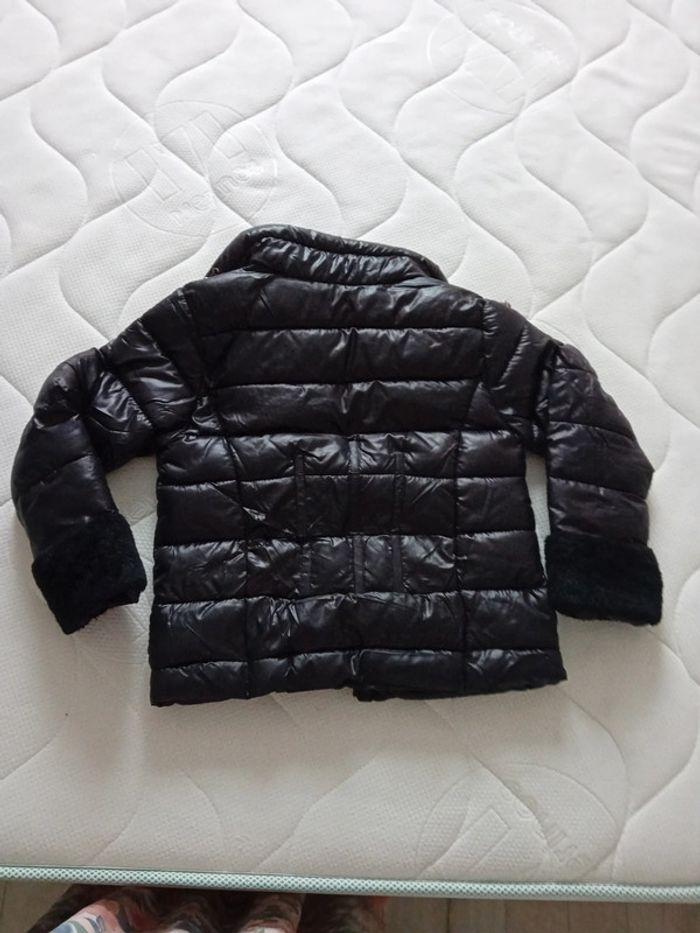 Manteau mini molly 6 8 ans parfait état noir brillant - photo numéro 4