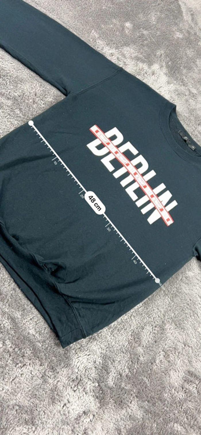 👕 Sweat 90’s Vintage Berlin Noir Taille S 👕 - photo numéro 4