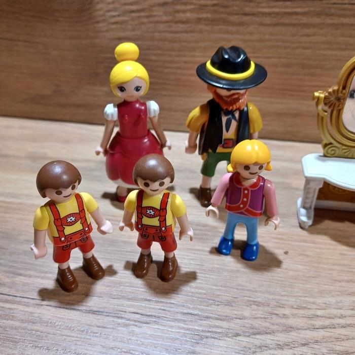 Famille Tyrolienne ( Autrichienne) playmobil - photo numéro 2