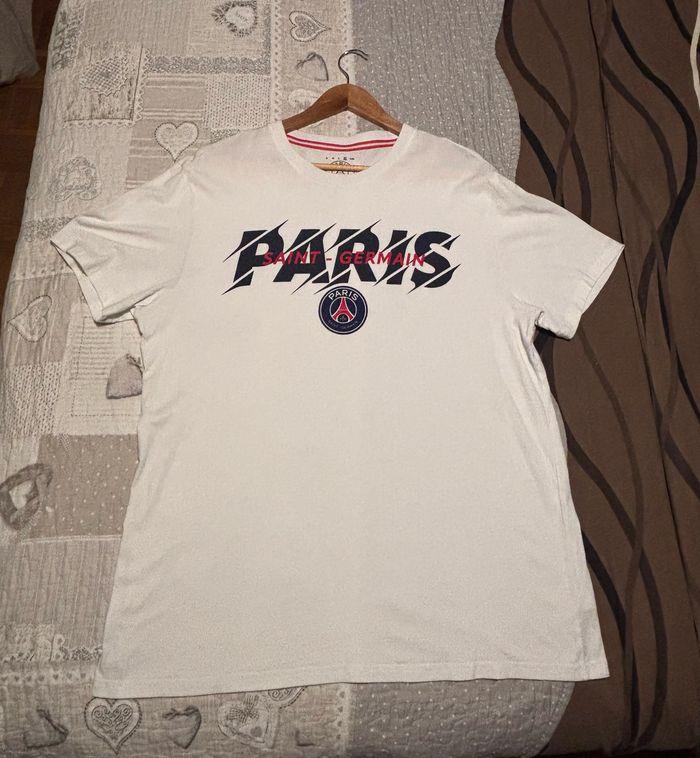 Tee shirt foot PSG - photo numéro 1