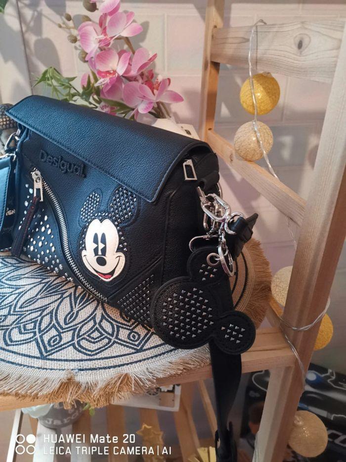 💕Jolie sac bandoulière mickey studstyle desigual 💕 - photo numéro 3