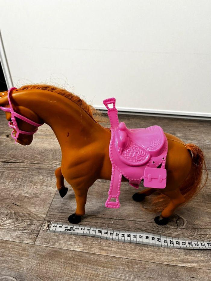 Cheval pour barbie - photo numéro 2