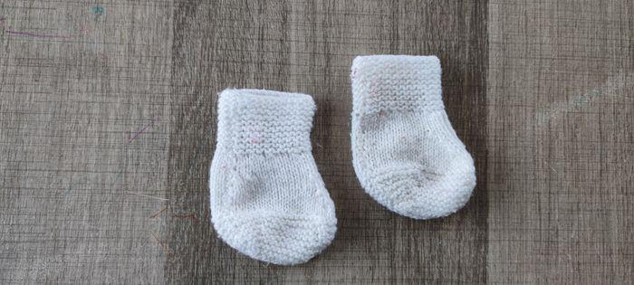 Chaussette blanche en laine pour bébé taille 1 mois