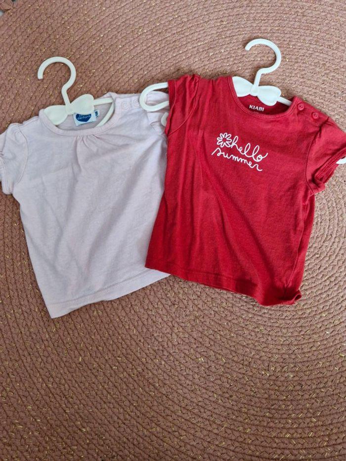 Lot de 2 t shirts taille 6 mois