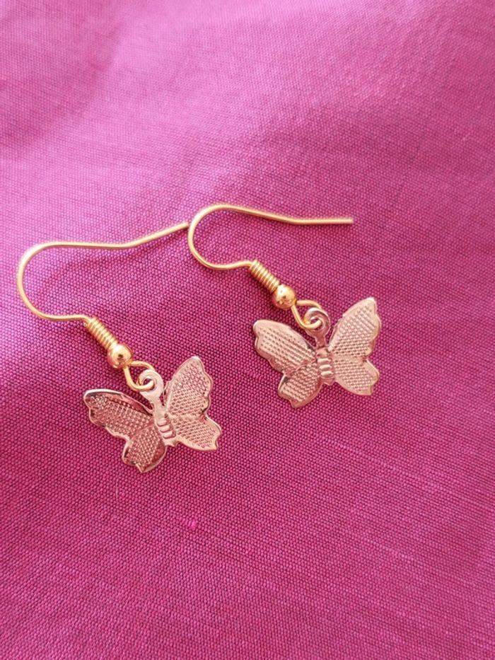 Boucles d'oreilles papillon doré