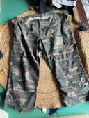 Pantalon ou pantacourt motif militaire taille 4xl