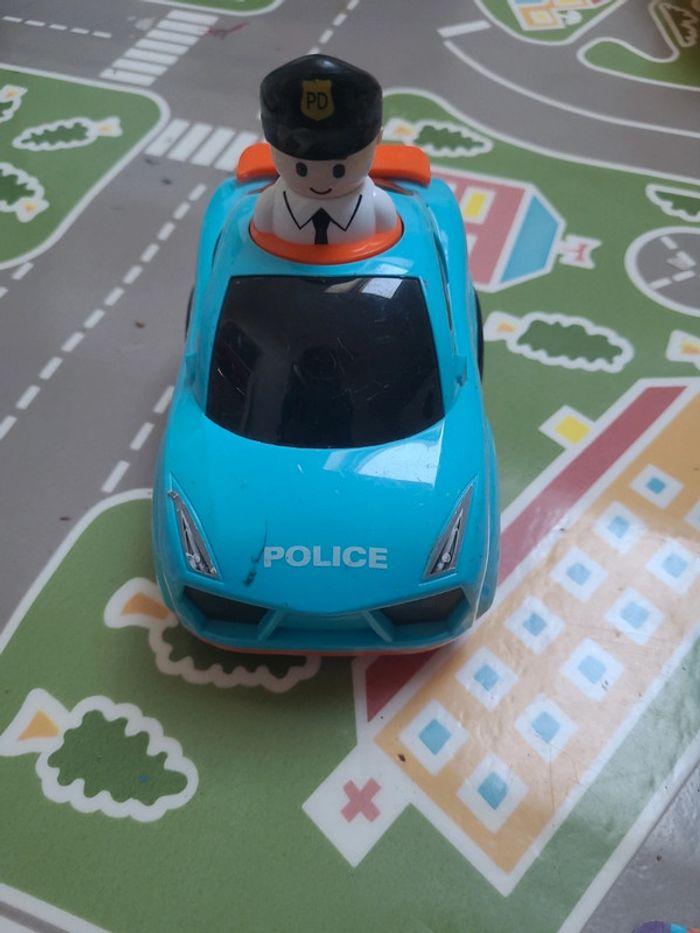 Voiture police - photo numéro 1