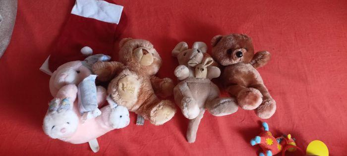 Lot de peluches - photo numéro 1