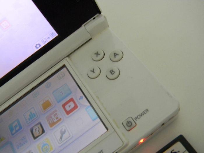 Nintendo 3ds blanc - photo numéro 7