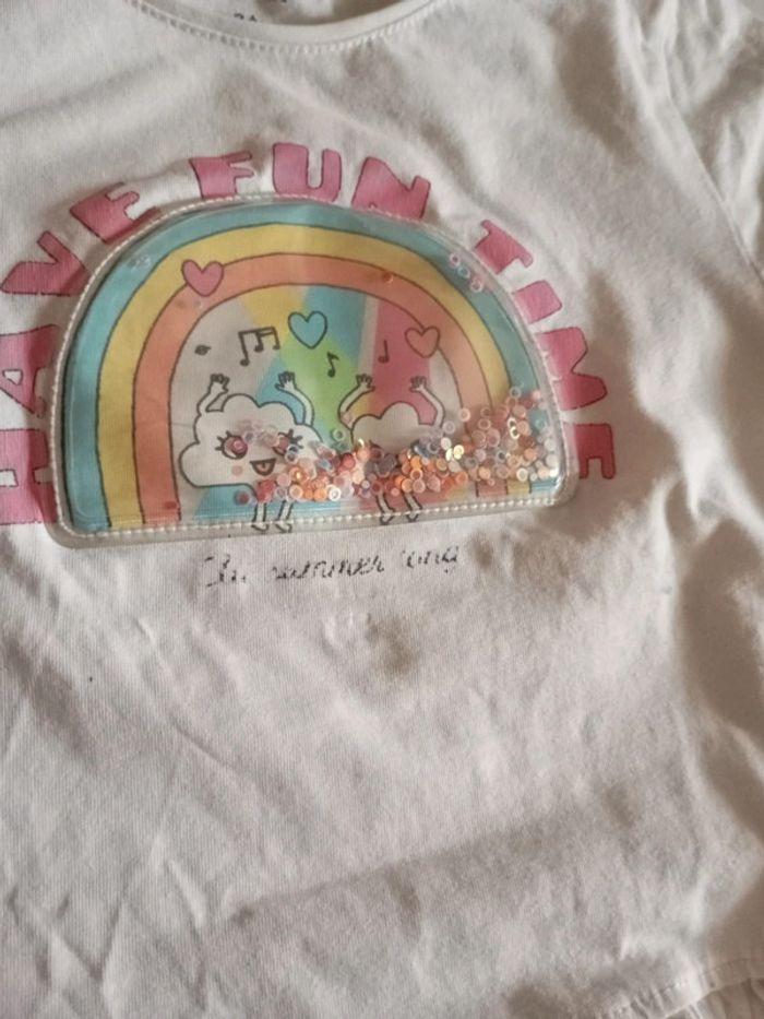 Petit t shirt arc en ciel 🌈 - photo numéro 2