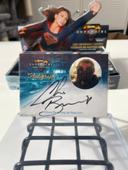 Carte autographe Supergirl