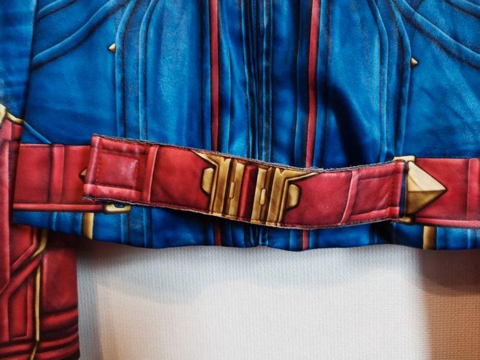 Costume déguisement 4 pièces Captain Marvel taille 7/8 ans - photo numéro 5