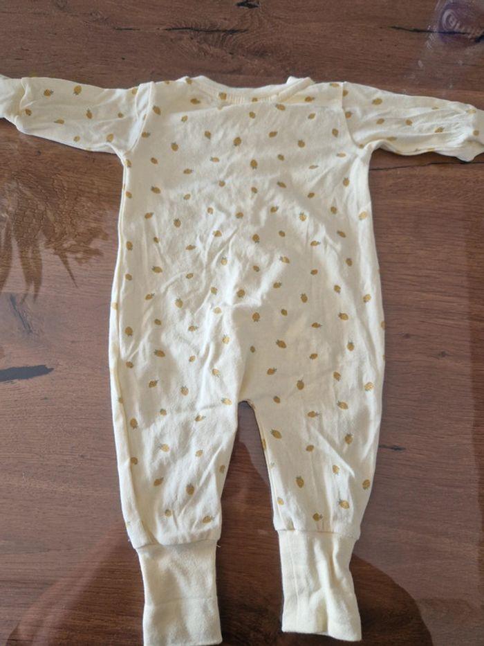 2 pyjamas zeeman 1 mois 56cm + 1 bonnet - photo numéro 8