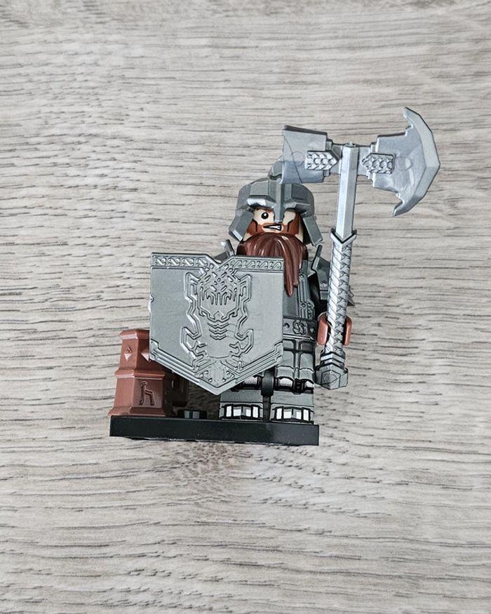 Minifigurine Seigneur des Anneaux : Guerrier Nain (compatible Lego)