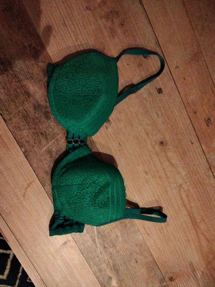 Soutien gorge dentelle vert bouteille 90c - photo numéro 1