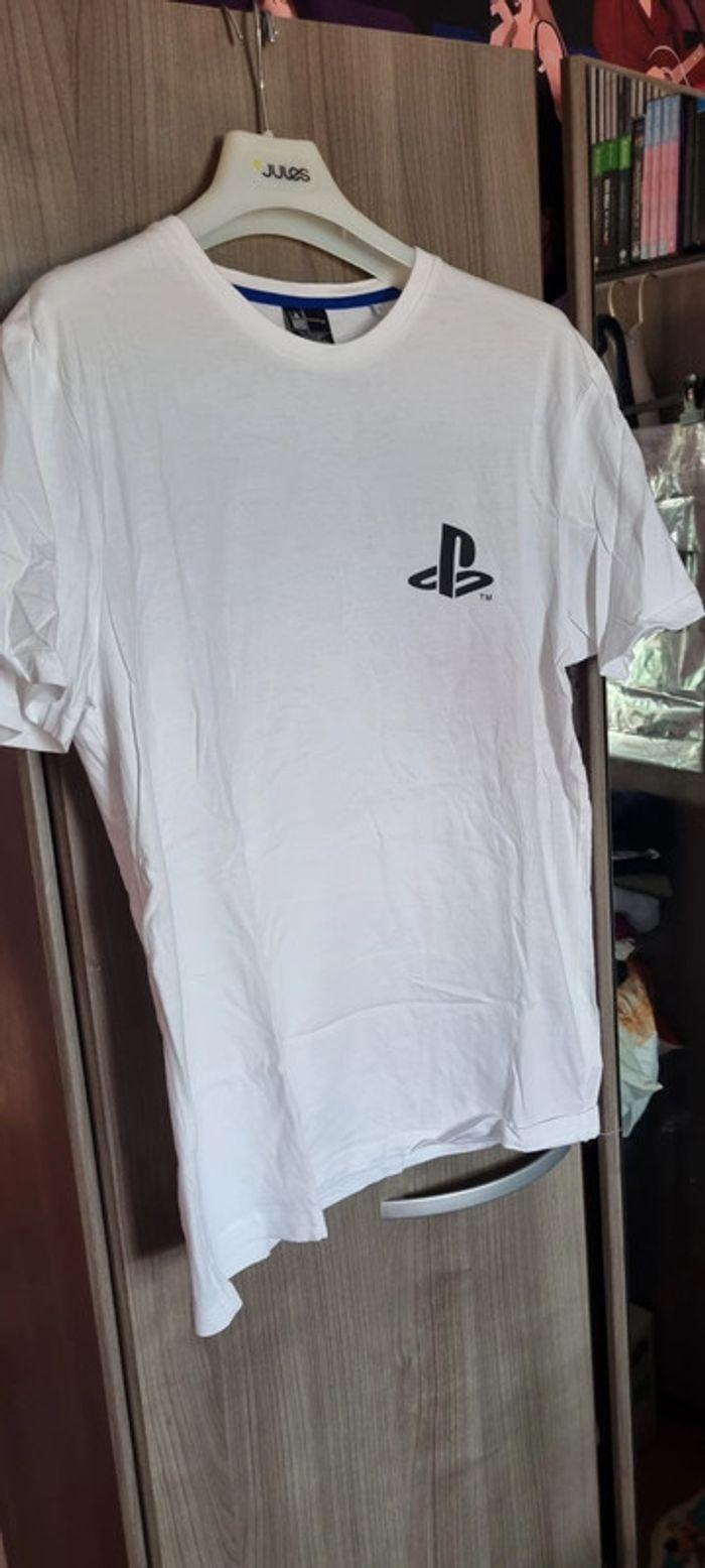 T-shirt playstation - photo numéro 1