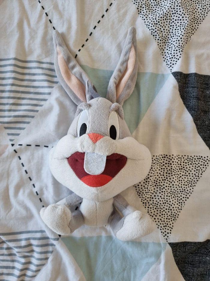 Peluche Bugs Bunny - photo numéro 1