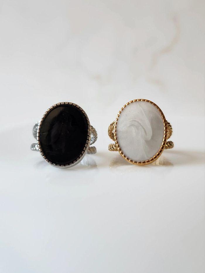 🌺 Bague résine noire argentée & blanche dorée 🌺 - photo numéro 1