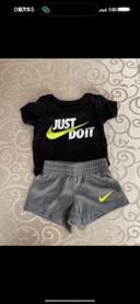 Ensemble Nike