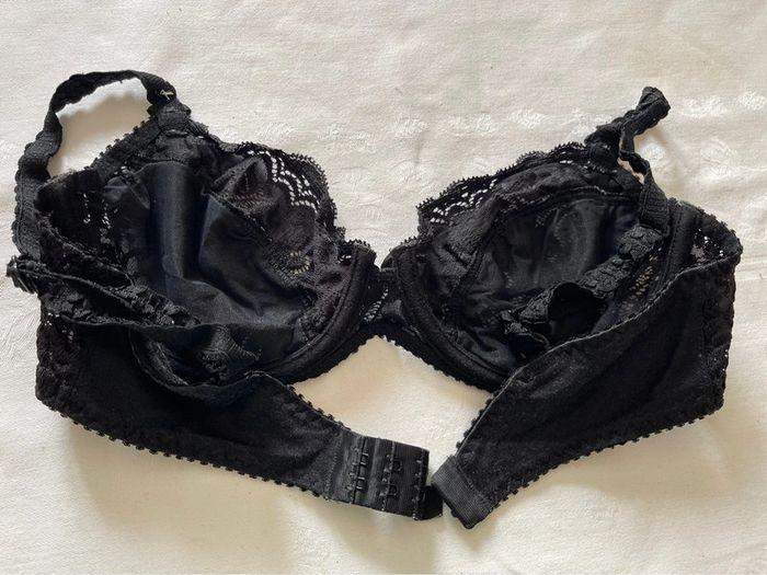 Soutien gorge noir dentelle - photo numéro 4