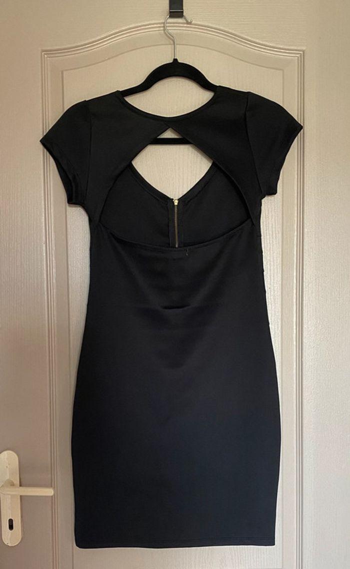 Robe noir taille M / L - photo numéro 2