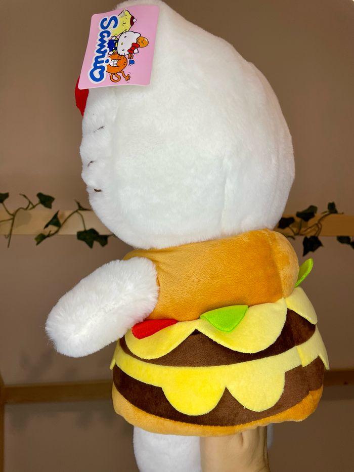 Peluche Hello Kitty déguisement Hamburger - photo numéro 8