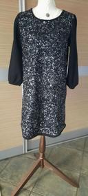 Robe sweat noire et sequins taille 40 La Redoute