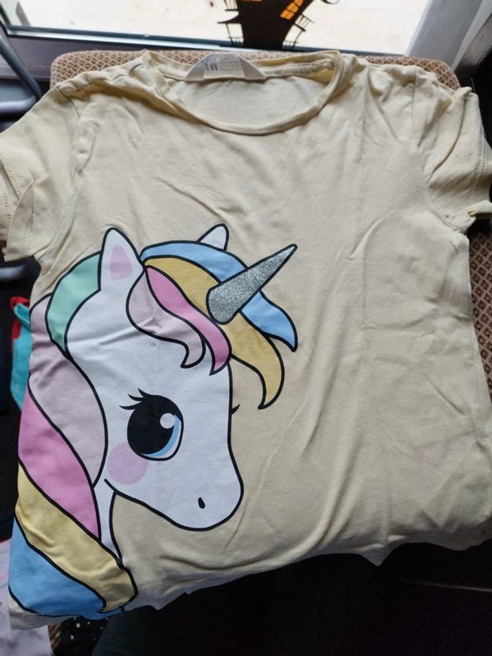 T shirt jaune licorne pour fille - photo numéro 1