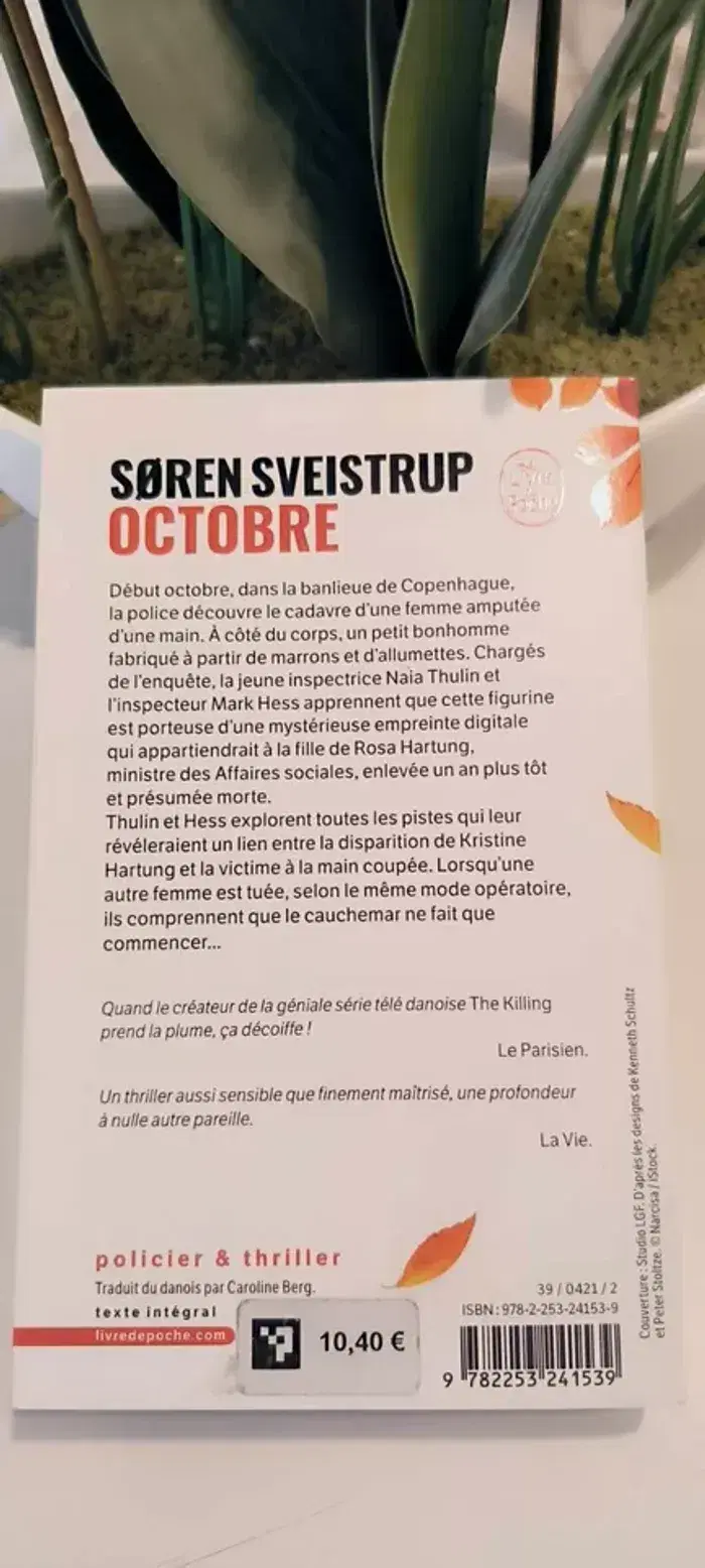 livre Octobre - Sveistrup Soren comme neuf - photo numéro 2