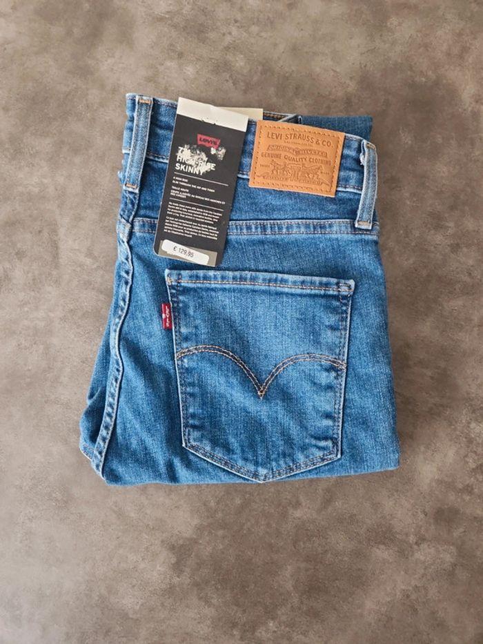 Jean bleu Levi's 721 High Rise skinny 27 x 32 neuf - photo numéro 1