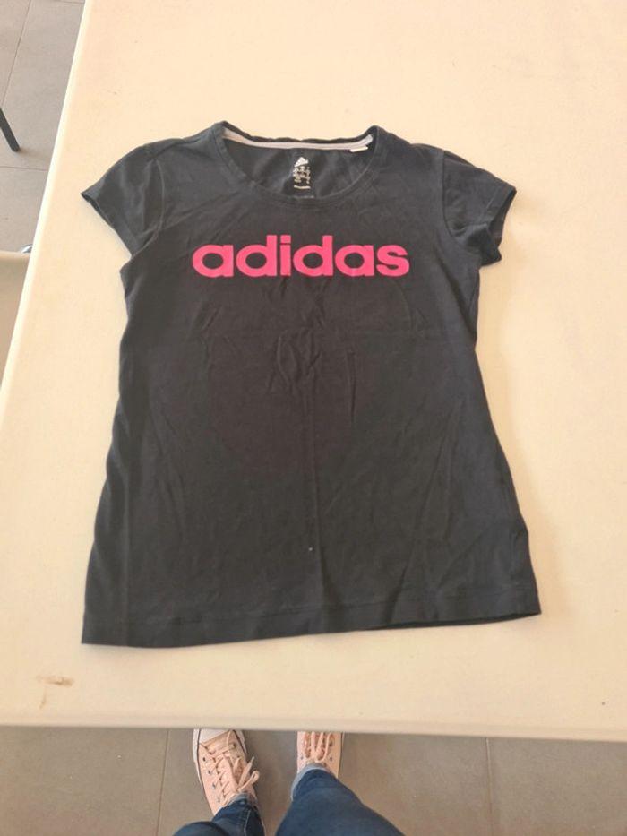 T shirt adidas - photo numéro 1