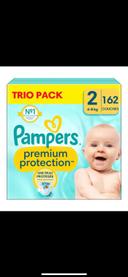 1 carton de couches Pampers taille 2