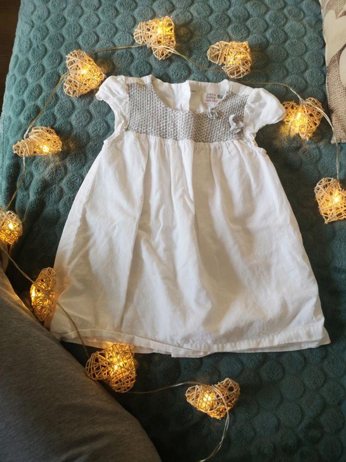 Robe blanche Zara baby - photo numéro 1